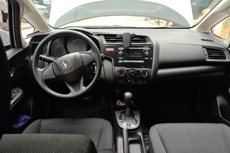 Used Honda Fit 2016 1.5L LXS CVT Comfort Sunroof Version Center Console