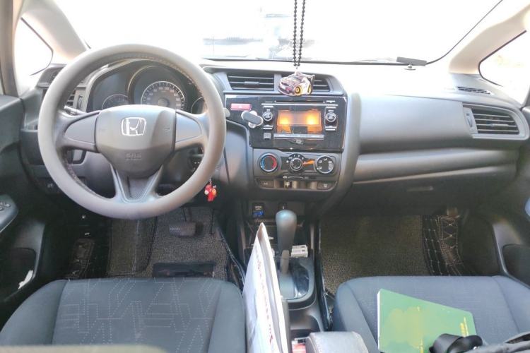 Used Honda Fit 2016 1.5L LXS CVT Comfort Sunroof Version Center Console