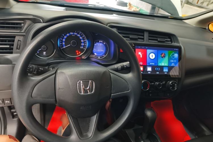 Used Honda Fit 2016 1.5L LXS CVT Comfort Sunroof Version Center Console