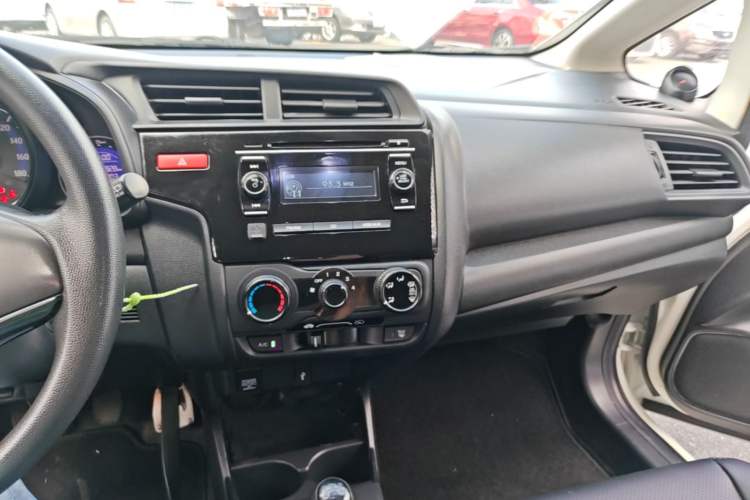 Used Honda Fit 2016 1.5L LX Manual Comfort Model Center Console