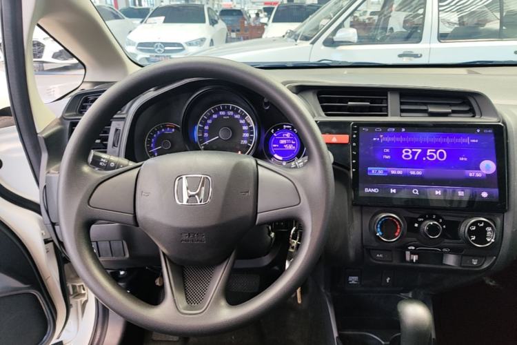 Used Honda Fit 2016 1.5L LXS CVT Comfort Sunroof Version Center Console