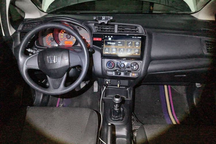 Used Honda Fit 2016 1.5L LX Manual Comfort Model Center Console