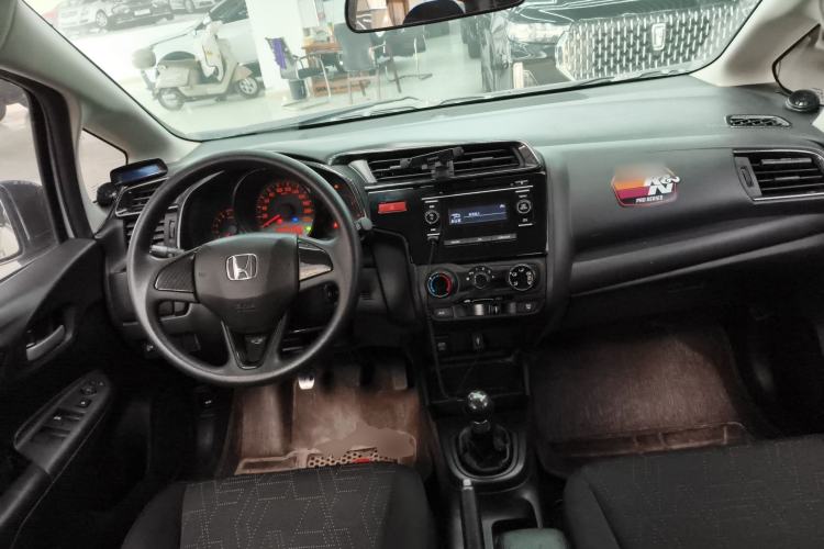 Used Honda Fit 2016 1.5L LX Manual Comfort Model Center Console