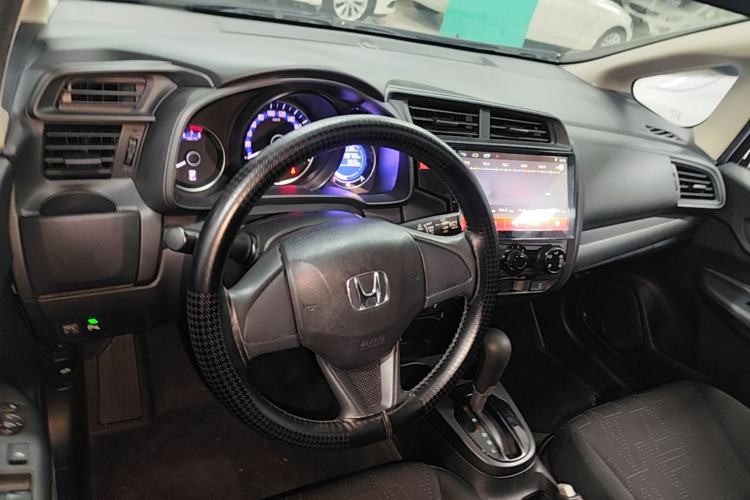 Used Honda Fit 2016 1.5L LXS CVT Comfort Sunroof Version Center Console