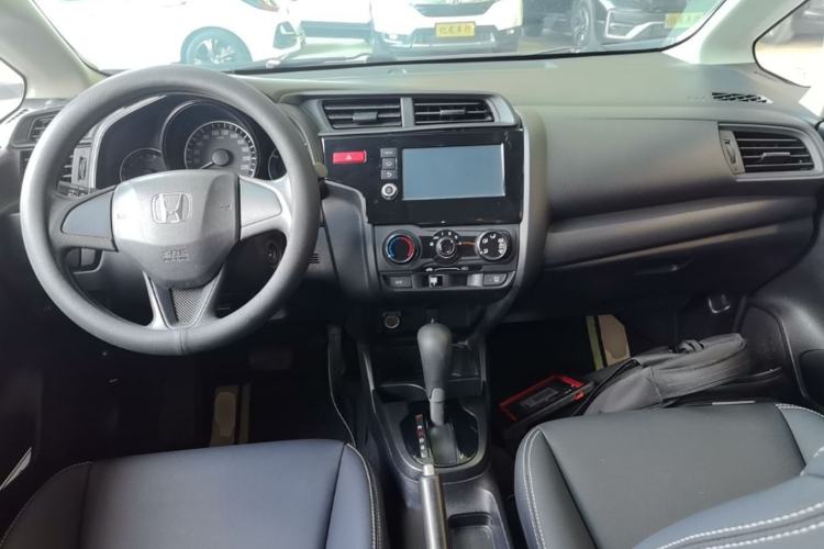 Used Honda Fit 2016 1.5L LXS CVT Comfort Sunroof Version Center Console