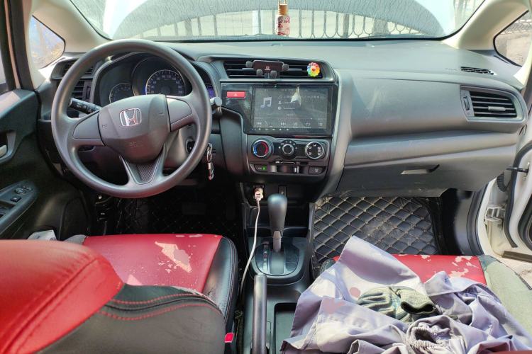 Used Honda Fit 2016 1.5L LXS CVT Comfort Sunroof Version Center Console