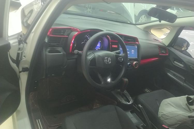 Used Honda Fit 2016 1.5L LXS CVT Comfort Sunroof Version Center Console