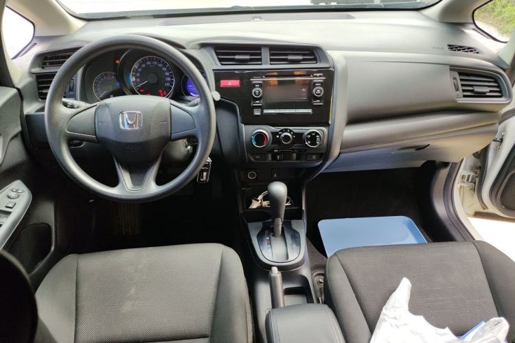 Used Honda Fit 2016 1.5L LXS CVT Comfort Sunroof Version Center Console