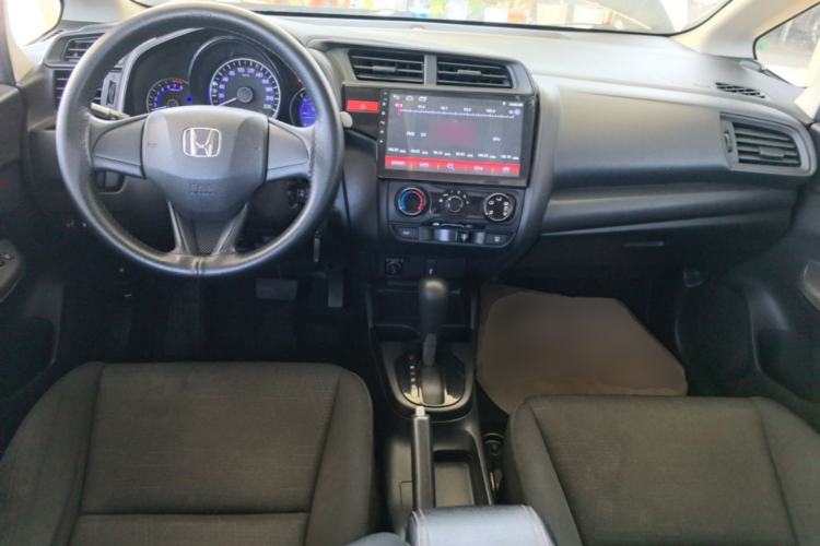 Used Honda Fit 2016 1.5L LXS CVT Comfort Sunroof Version Center Console