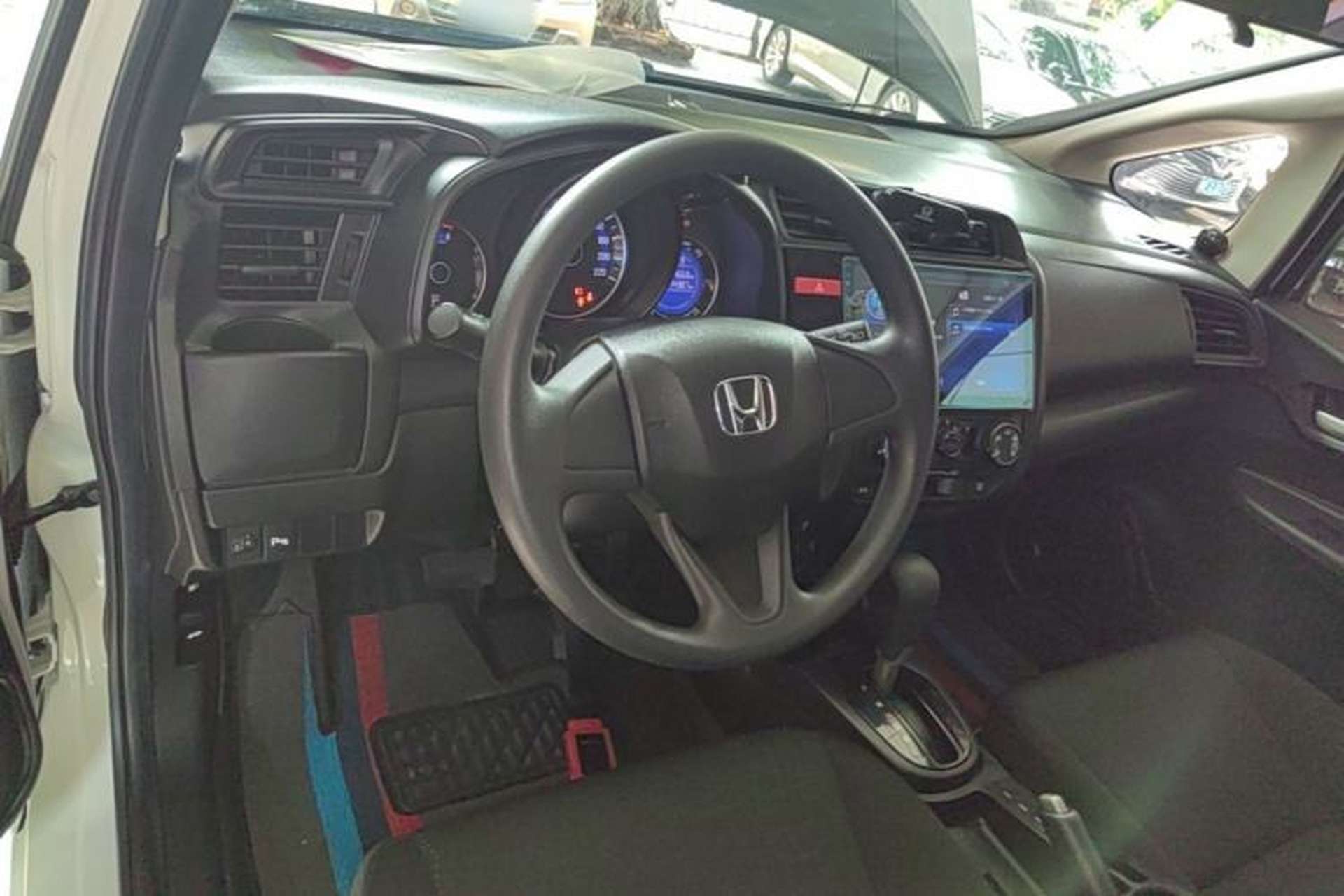 Used Honda Fit 2016 1.5L LXS CVT Comfort Sunroof Version Center Console