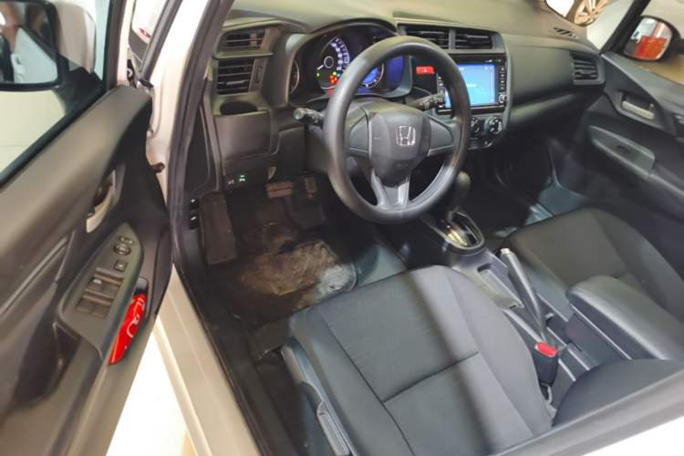 Used Honda Fit 2016 1.5L LXS CVT Comfort Sunroof Version Driver Seat