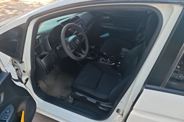 Used Honda Fit 2016 1.5L LX Manual Comfort Model Driver Seat