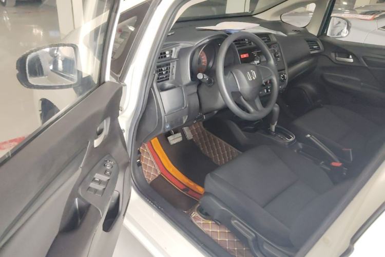 Used Honda Fit 2016 1.5L LX CVT Comfort Model Driver Seat