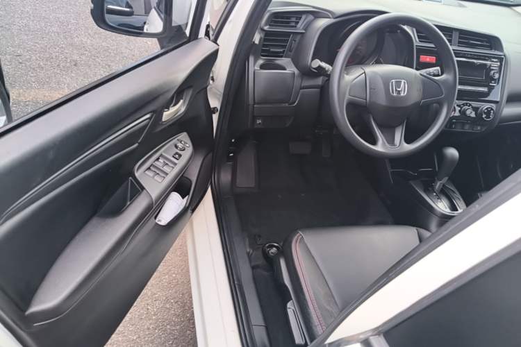 Used Honda Fit 2016 1.5L LX CVT Comfort Model Driver Seat