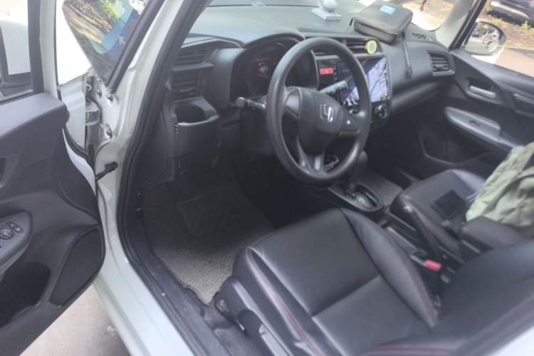 Used Honda Fit 2016 1.5L LX CVT Comfort Model Driver Seat