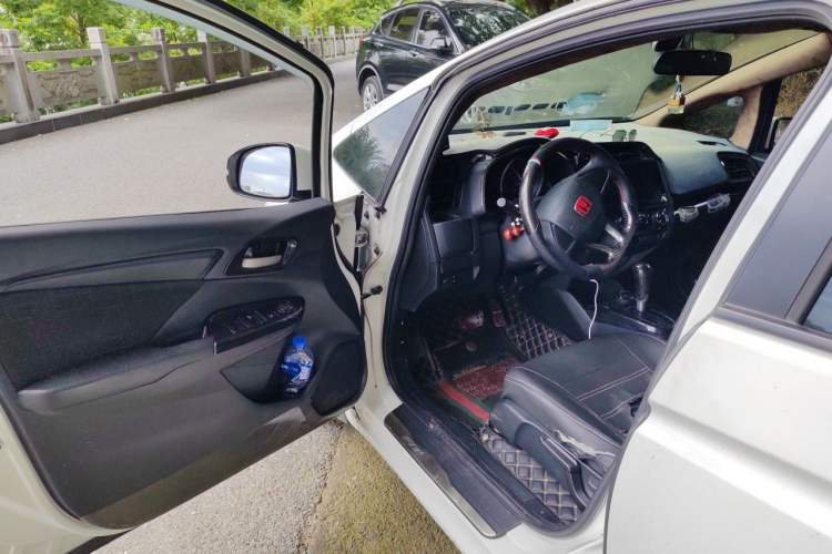 Used Honda Fit 2016 1.5L LX CVT Comfort Model Driver Seat