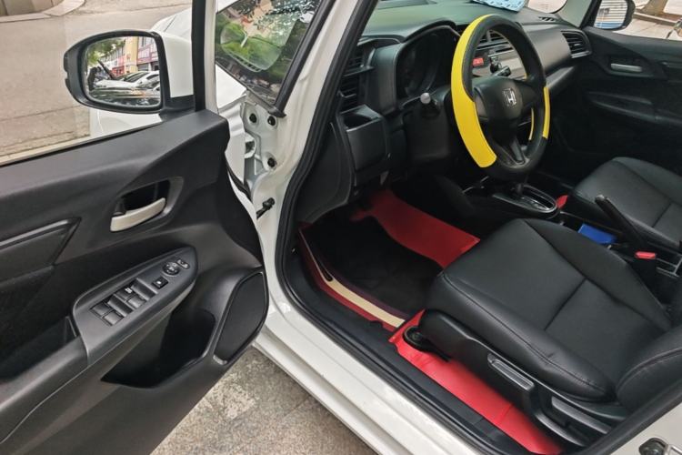 Used Honda Fit 2016 1.5L LX CVT Comfort Model Driver Seat