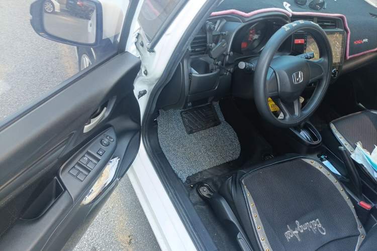 Used Honda Fit 2016 1.5L LX CVT Comfort Model Driver Seat