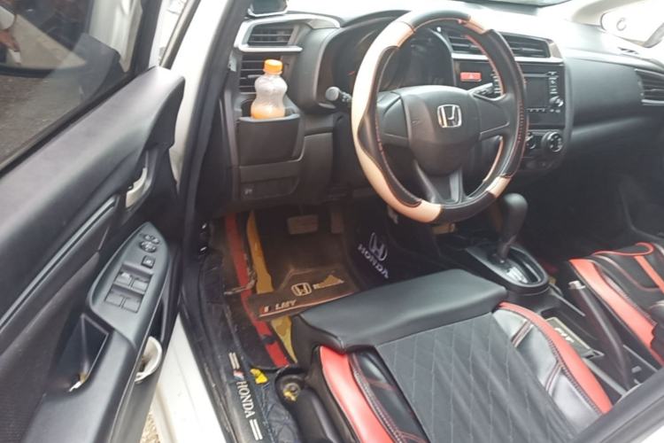 Used Honda Fit 2016 1.5L LX CVT Comfort Model Driver Seat