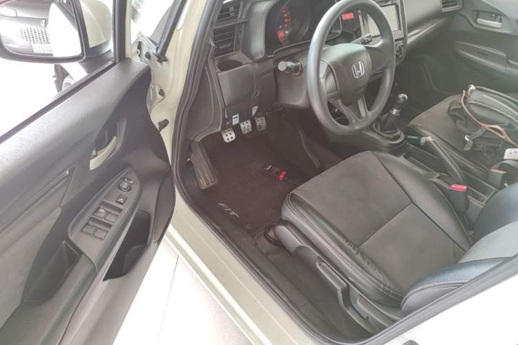 Used Honda Fit 2016 1.5L LX Manual Comfort Model Driver Seat