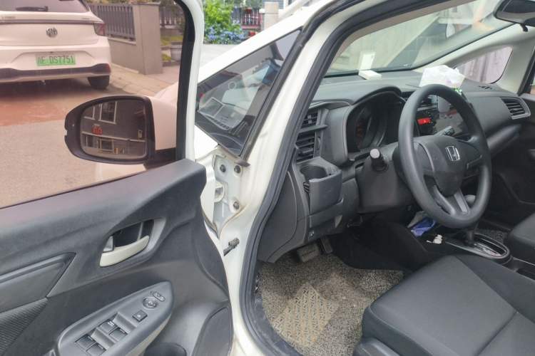 Used Honda Fit 2016 1.5L LX CVT Comfort Model Driver Seat