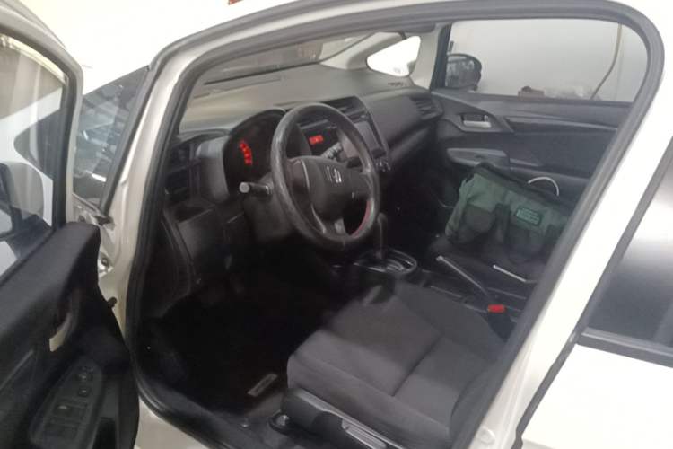 Used Honda Fit 2016 1.5L LX CVT Comfort Model Driver Seat