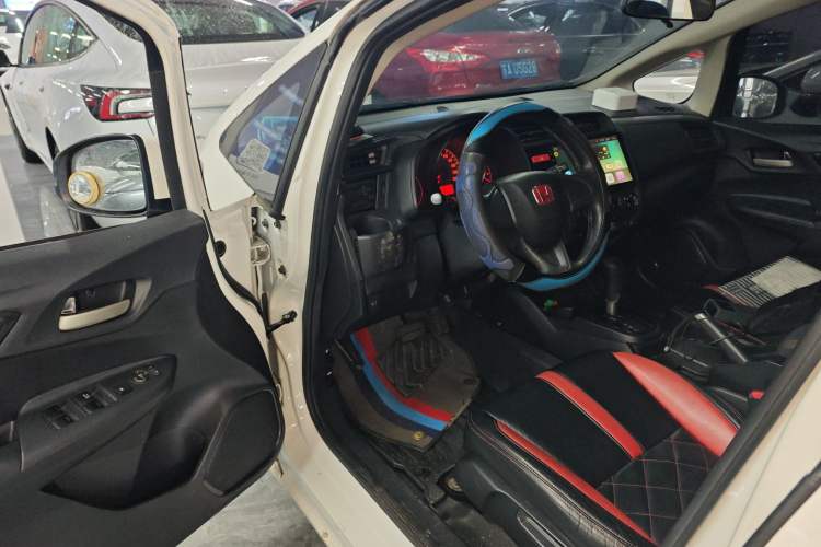 Used Honda Fit 2016 1.5L LX CVT Comfort Model Driver Seat