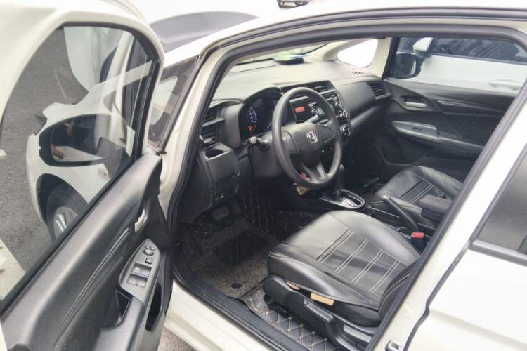 Used Honda Fit 2016 1.5L LXS CVT Comfort Sunroof Version Driver Seat
