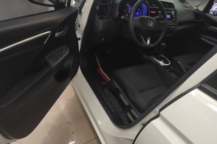 Used Honda Fit 2016 1.5L LXS CVT Comfort Sunroof Version Driver Seat