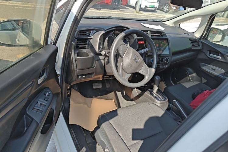 Used Honda Fit 2016 1.5L LXS CVT Comfort Sunroof Version Driver Seat