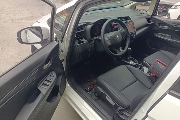 Used Honda Fit 2016 1.5L LX CVT Comfort Model Driver Seat