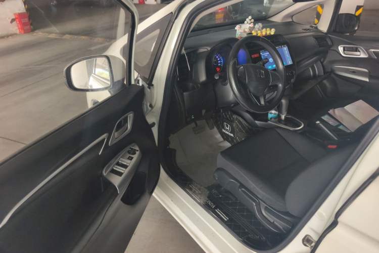 Used Honda Fit 2016 1.5L LXS CVT Comfort Sunroof Version Driver Seat