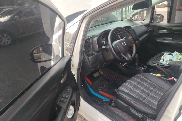 Used Honda Fit 2016 1.5L LXS CVT Comfort Sunroof Version Driver Seat