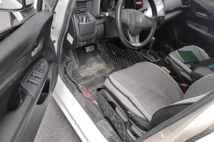 Used Honda Fit 2016 1.5L LXS CVT Comfort Sunroof Version Driver Seat