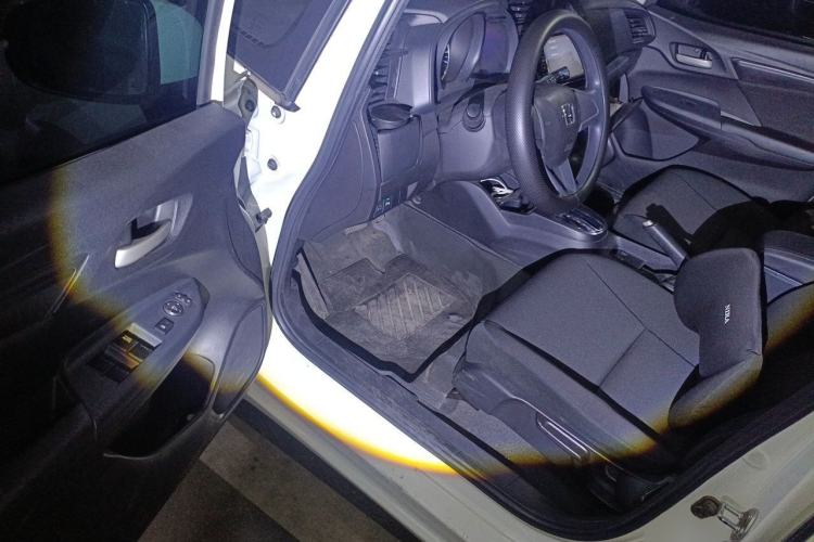 Used Honda Fit 2016 1.5L LXS CVT Comfort Sunroof Version Driver Seat