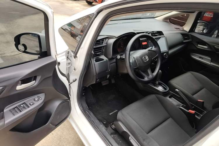 Used Honda Fit 2016 1.5L LX CVT Comfort Model Driver Seat