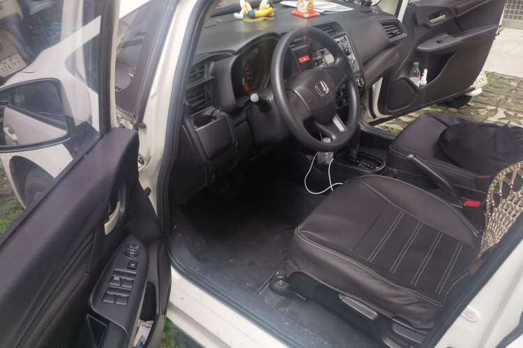 Used Honda Fit 2016 1.5L LX CVT Comfort Model Driver Seat