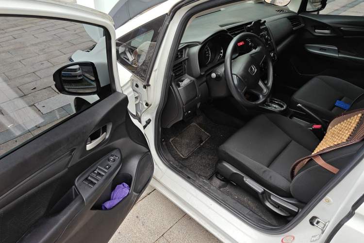 Used Honda Fit 2016 1.5L LXS CVT Comfort Sunroof Version Driver Seat