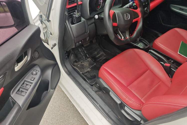 Used Honda Fit 2016 1.5L LXS CVT Comfort Sunroof Version Driver Seat