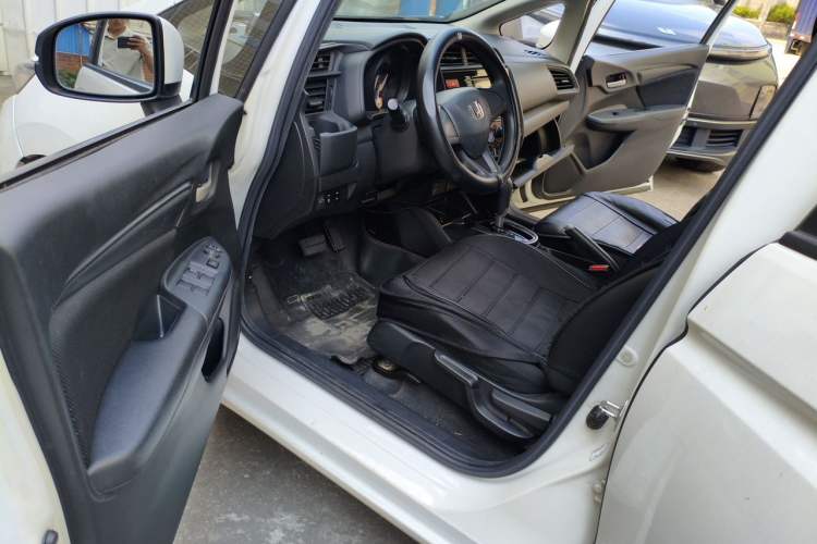 Used Honda Fit 2016 1.5L LX CVT Comfort Model Driver Seat