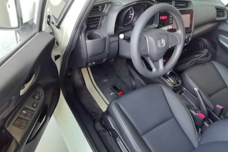 Used Honda Fit 2016 1.5L LXS CVT Comfort Sunroof Version Driver Seat