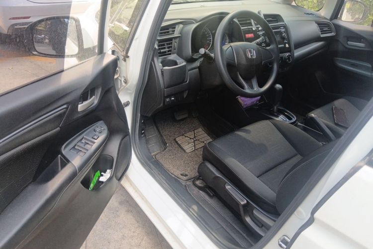 Used Honda Fit 2016 1.5L LXS CVT Comfort Sunroof Version Driver Seat