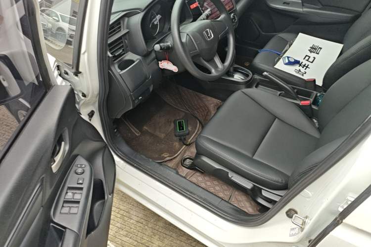 Used Honda Fit 2016 1.5L LXS CVT Comfort Sunroof Version Driver Seat