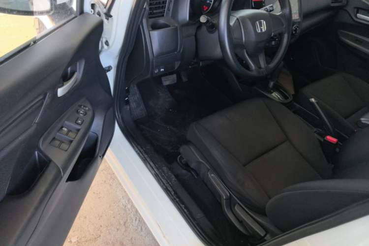 Used Honda Fit 2016 1.5L LXS CVT Comfort Sunroof Version Driver Seat