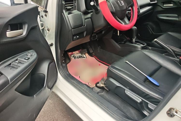 Used Honda Fit 2016 1.5L LXS CVT Comfort Sunroof Version Driver Seat