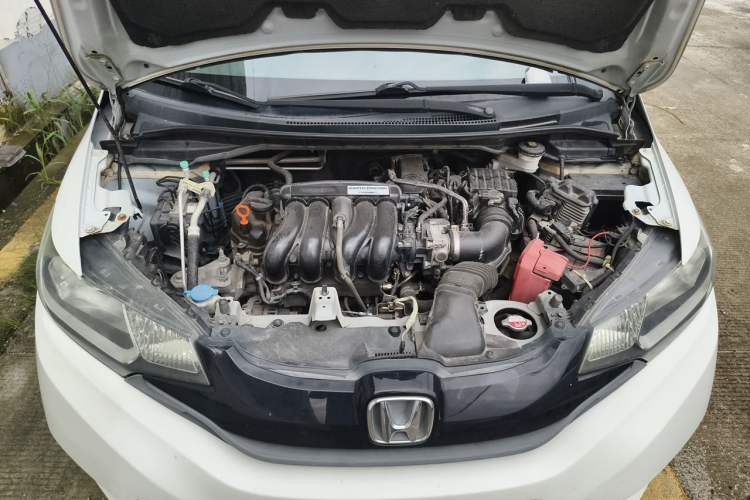 Used Honda Fit 2016 1.5L LXS CVT Comfort Sunroof Version Engine Bay