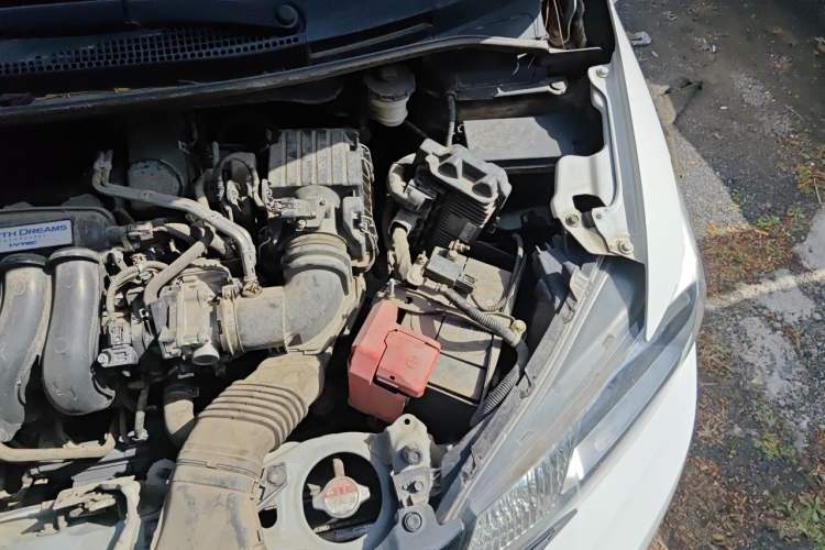 Used Honda Fit 2016 1.5L LXS CVT Comfort Sunroof Version Engine Bay Left