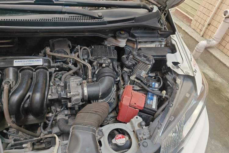 Used Honda Fit 2016 1.5L LXS CVT Comfort Sunroof Version Engine Bay Left
