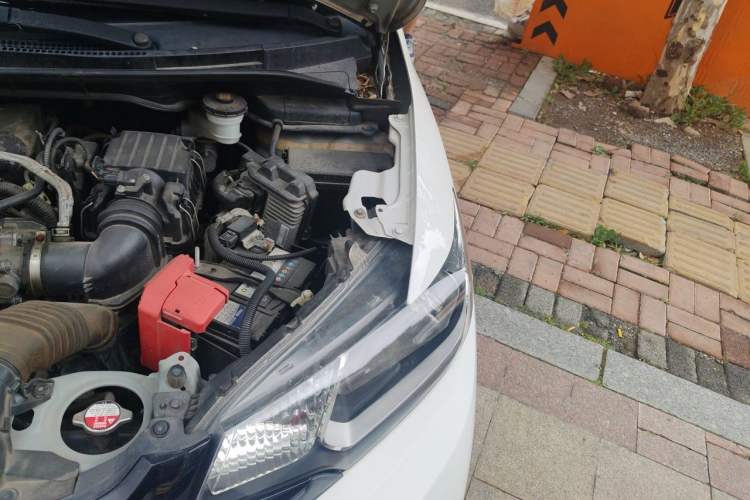 Used Honda Fit 2016 1.5L LXS CVT Comfort Sunroof Version Engine Bay Left