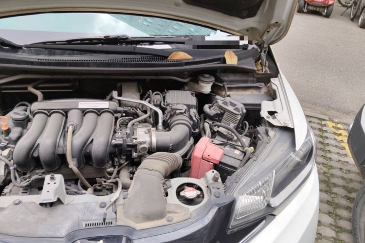 Used Honda Fit 2016 1.5L EX CVT Elite Edition Engine Bay Left